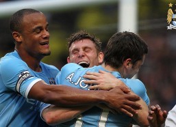 华体会：曼联启动恩迪迪转会谈判，尼日利亚中场热切期盼重返英伦赛场