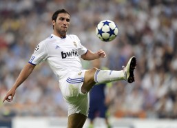 华体会网站_巴塞罗那财务曙光，功勋门神特尔施特根租借赫罗纳，双赢交易开启新征程