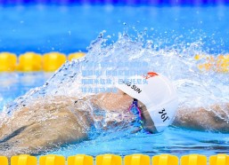 华体会官方：拉瓦利亚神勇封堵！博洛尼亚门将连拒国米猛攻，巴斯托尼头球亦无功而返