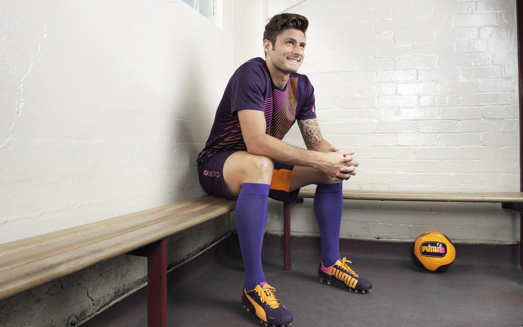 乔丹家族荣耀再现！迈克尔现场见证爱子马库斯夺冠时刻